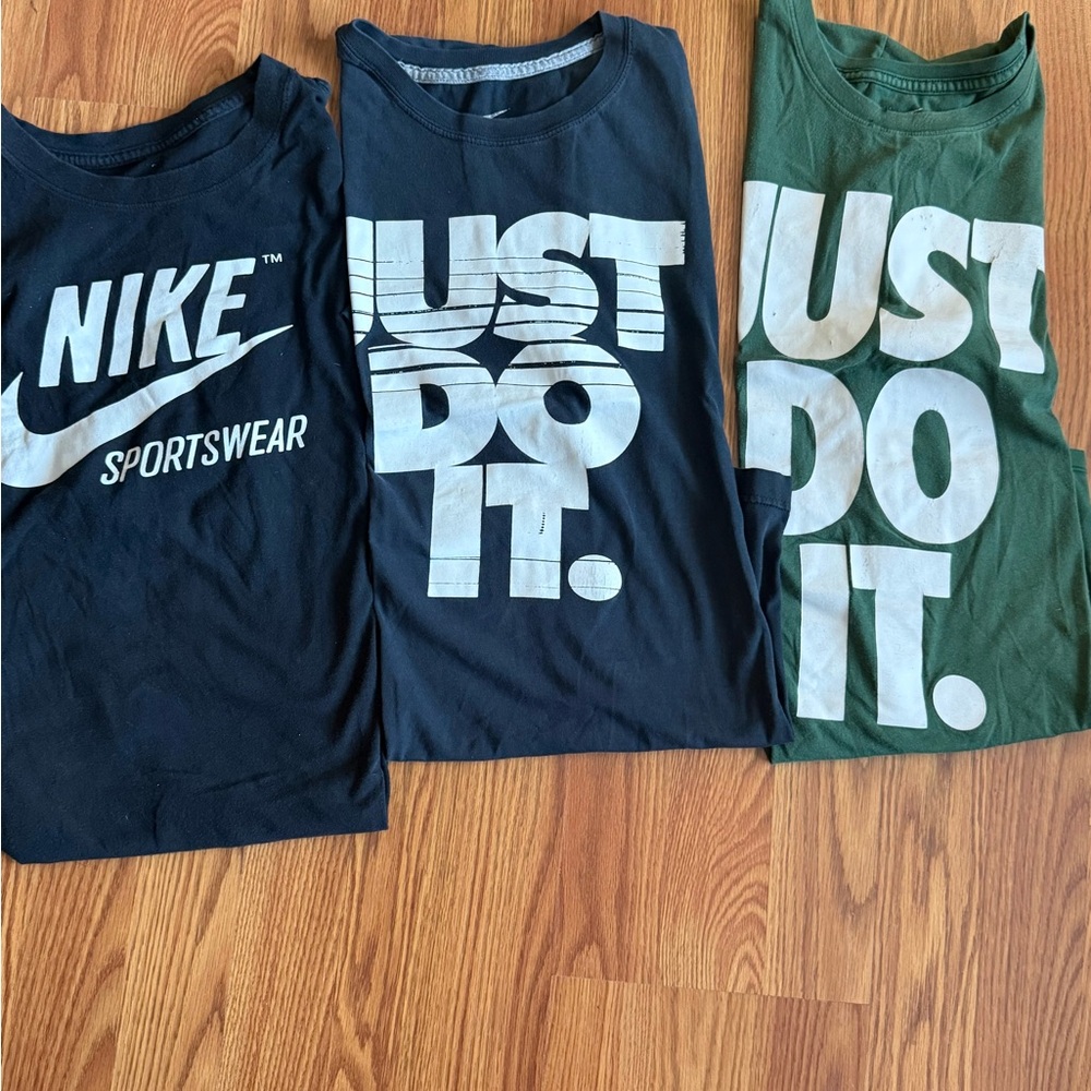 Nike Men's Short Sleeve Tees - Black and Green